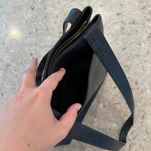 EUC CHANEL CAVIAR SHOULDER BAG BLACK (POSHMARK AUTHENTICATED)